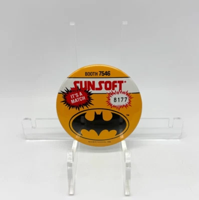 老式蝙蝠侠视频游戏宣传徽章 Sunsoft 1989 Convention 3 英寸别针罕见 NES — 第 1/4 张图片