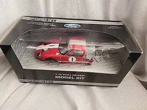 Ford GT 1:18 Scale Concept Die-Cast Model Kit #20022 Red Beanstalk - Picture 1 of 8