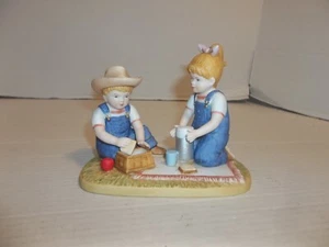 Vintage Homco Denim Days Figurine "The Picnic" #15321 Home Interior 1998 - Picture 1 of 3