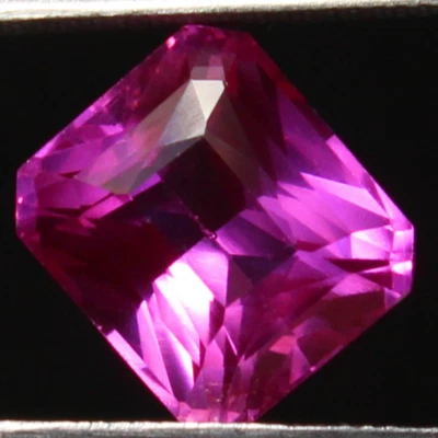 Natural RARE 11.50 Ct Certified Utah Red Beryl Bixbite UNHEATED AAA+ Gemstones - Image 1 of 4