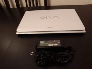 Multimedia Laptop Sony Vaio  17,3 Zoll * Intel ®™ i5 /  512GB~SSD /Windows-11  * - Bild 1 von 8