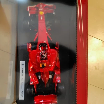 Hot Wheels 1/18 Ferrari F2008 Kimi Raikkonen n.1 modello di auto mai aperto - Immagine 1 di 4