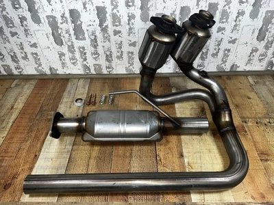 Каталитический конвертер для JEEP WRANGLER 2004-2006 4,0 л - Изображение 1 из 4