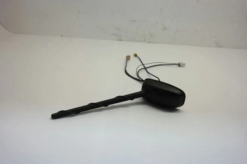 2009 2010 SATURN VUE УСТАНОВЛЕННАЯ НА КРЫШЕ АНТЕННА И ОСНОВАНИЕ OEM - Изображение 1 из 4