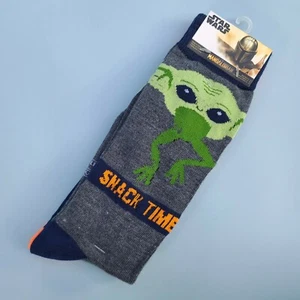 Baby Yoda The Mandalorian Star Wars Crew-Socken zwei Paar Snack Time Größe 6-12 - Bild 1 von 2