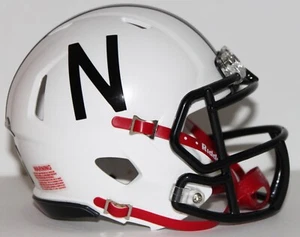 2020 Nebraska Cornhuskers Custom Riddell Mini Helmet vs Illinois - Picture 1 of 3