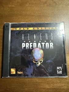 Aliens Versus Predator: Gold Edition (PC, 2000, 2-disc) CD-ROM Game-slighly used - Picture 1 of 3