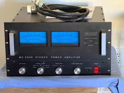 Amplificador de potencia estéreo Mcintosh MC 2500 Foto 1 de 4