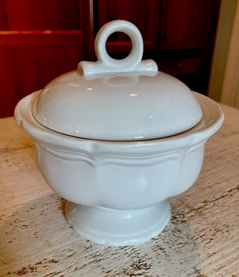 Mikasa White French Countryside Sugar Bowl With Lid Pedestal Style Japan F9000 Foto 1 de 4