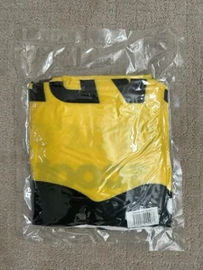 New In Sealed Pack Scoot Airlines Blanket Yellow - Picture 1 of 2