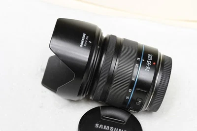 Samsung NX 18-55mm f/3.5-5.6 OIS i-Function Lens Black - Image 1 of 3