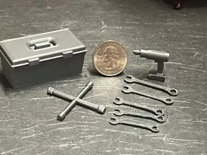 Dollhouse Miniature Tool Box & Tools C 1:12 inch scale B524 Dollys Gallery - Picture 1 of 2