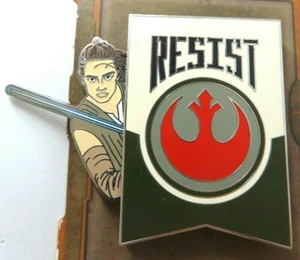 Disney Pin Rey and Chewbacca Resist Star Wars LE 3000 Slider - Picture 1 of 5