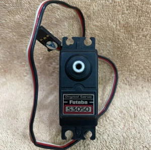 Futaba Servos S3050 Digital Alto Par con Engranajes Metálicos para Modelos RC - Imagen 1 de 2
