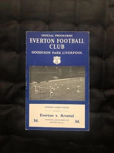1957/58 League 1 October 16th 1957 EVERTON V ARSENAL - Picture 1 of 5
