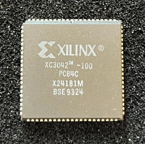 XILINX XC3042-100-PC84C FPGA 84 PIN PLCC UK STOCK (x1) fcb20.24 - Picture 1 of 2