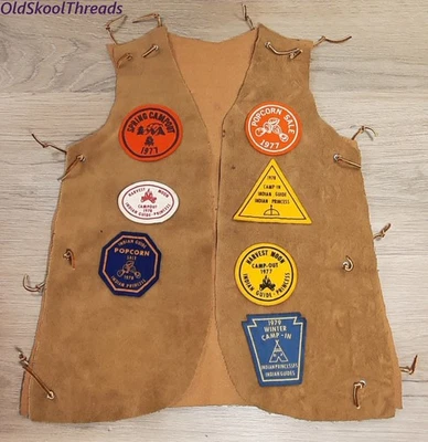 Chaleco parches corbatas de cuero vintage años 70 YMCA Indian Guides Princesses Foto 1 de 4