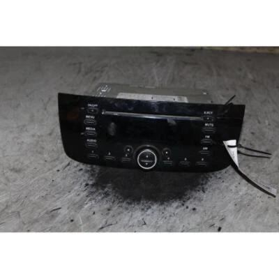 AUTORADIO PER FIAT GRANDE PUNTO (05) 2Y)(4C -PUNTO EVO (09) 3J 1.2 8V BER. 2005 - Immagine 1 di 4