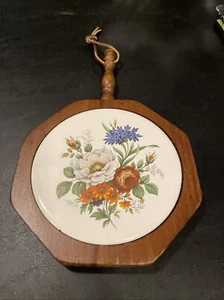 Vintage Fliese Holz Untersetzer Hängebrett Wildblumen Griff Wandbild MCM - Bild 1 von 13