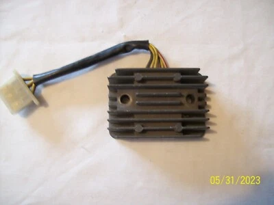 Regulador rectificador Kawasaki EX500 EN500 LTD450 EL250 SH530-12K 98-07 ENVÍO GLOBAL Foto 1 de 4