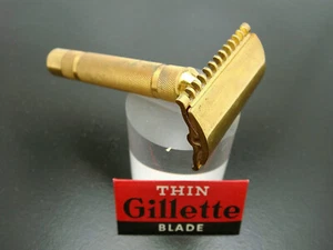 Pettine per barba in ottone pesante vintage Gillette 3 pezzi rasoio e lama - Foto 1 di 5