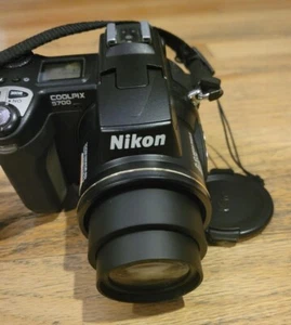 Nikon CoolPix 5700 Digital Camera w/Battery, Charger, Card, Lens Cover Case ASIS - Picture 1 of 9
