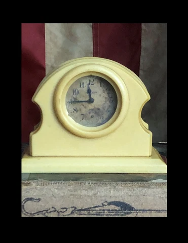 IVALEUR Vintage Celluloid Shelf/Mantle Clock Cover