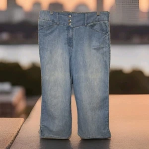 Pre-loved Chico's Wide Leg Crop Light Wash Knopf Jeans Gr. 2 (12 oder Large) - Bild 1 von 4