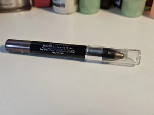 L'Oreal Infallible Eye Shadow Crayon 702 IMPRESSIVE BROWN 0.10oz - Picture 1 of 3