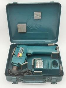 Vintage Makita 6012HD Cordless Driver Drill with Charger, With Case No Batteries - Picture 1 of 5