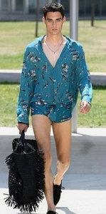 Neu $ 1.350 XL Etro | Frühling Sommer 2023 Runway Show Herrenmode Seidenhemd XL - Bild 1 von 21