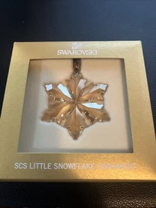 Swarovski Crystal SCS Little Snowflake Christmas Ornament 5059029 - Picture 1 of 4