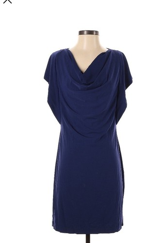 VETEMENTS Abito Komarov manica corta scollo cappuccio blu navy lunghezza ginocchio vestito classico piccolo