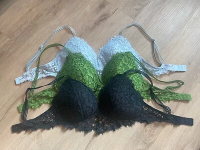 3 Women's Lace Triangle Bralettes Gilligan & O'Malley medium, green, blue, black - Image 1 of 4