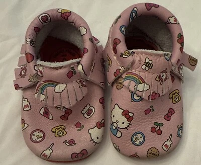 Свежесобранные мокасины Just Say Hello Kitty розовый бант Sanrio размер 3 детская кожа - Изображение 1 из 4