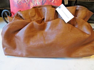 "Neu mit Etikett ANTHROPOLOGIE brauner Kunstleder-Clutch oder Umhängetasche abnehmbarer Riemen 13""x7" - Bild 1 von 6