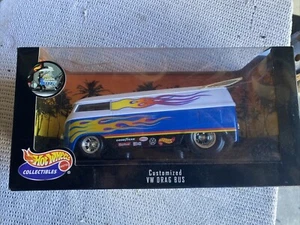 Hot Wheel Drag Bus 1:18th Scale Blue And White 1999 - Bild 1 von 11