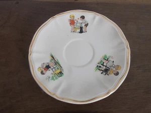 PETITE assiette enfant faïence SARREGUEMINES FRANCE style Germaine Bouret - Photo 1/5
