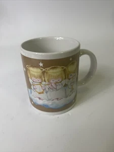 Hallmark Drei Heiligenschein Kind Engel schweben auf Wolken Kaffeebecher B76 - Bild 1 von 5
