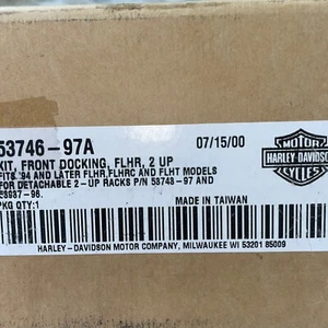 NEW Genuine Harley Touring Detachable Docking Hardware Front Kit OEM # 53746-97B - Bild 1 von 1