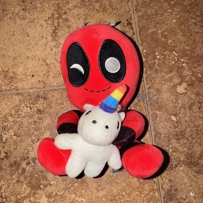 Muñeco de peluche Deadpool con unicornio Kidrobot - 7” X-FORCE Wolverine Foto 1 de 2