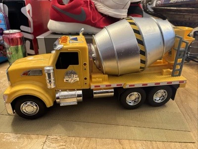Fast Lane  16" Cement Truck with Lights Sounds - Image 1 of 4