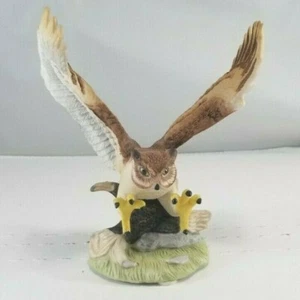 The Great Horned Owl Porcelain Sculpture Figurine by Royal Heritage / Box & COA - Picture 1 of 8