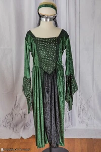 Green Renaissance Girl Costume Medium 8-10 Medieval Fairytale Halloween - Picture 1 of 3