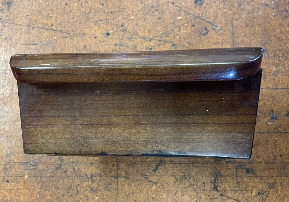 梅赛德斯奔驰 W123 280CE 300CD 前仪表板烟灰缸木质 Zebrano — 第 1/4 张图片