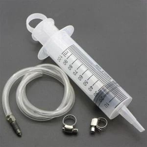 NUOVO 100ml Kit Spurgo Moto Strumenti Frizione Gas Sanguinamento Freno Siringa\DE\ - Foto 1 di 7