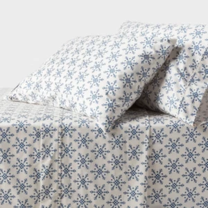 Threshold KING SIZE 400 Thread Count Performance Holiday Snowflake Sheet Set NEW - Picture 1 of 4