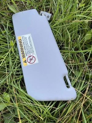 1999 2000 2002 Mercedes-Benz W208 convertible CLK320 CLK430 CLK55 Sun Visor RH - Image 1 of 4