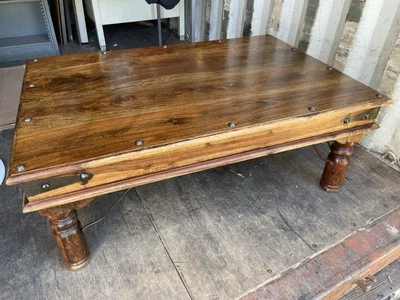 Mesa de centro rústica vintage de madera recuperada Foto 1 de 4