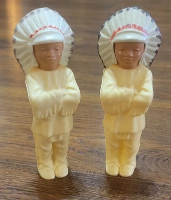 2 juguetes promocionales vintage para hornear Calumet de plástico para niños indios publicidad años 60 Foto 1 de 4